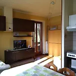 Casa Bellavista - Maggiore View And Garden 度假居 *