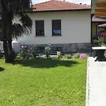 度假居 Casa Bellavista - Maggiore View And Garden 巴韦诺